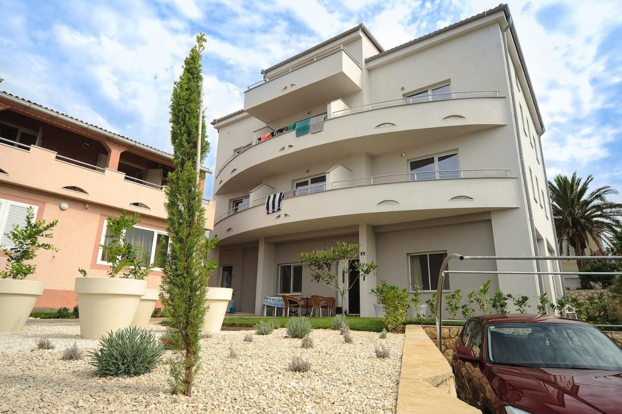 Apartment Avada Новалья Экстерьер фото